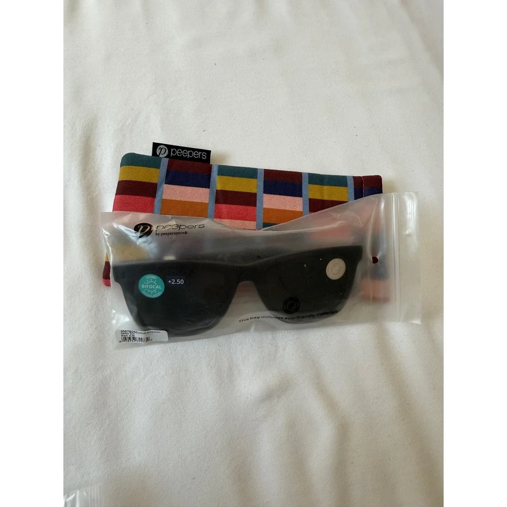 Peepers Harbor Sun Black Bifocal Sunglasses +2.50 UV400 Square Frame 3557B250